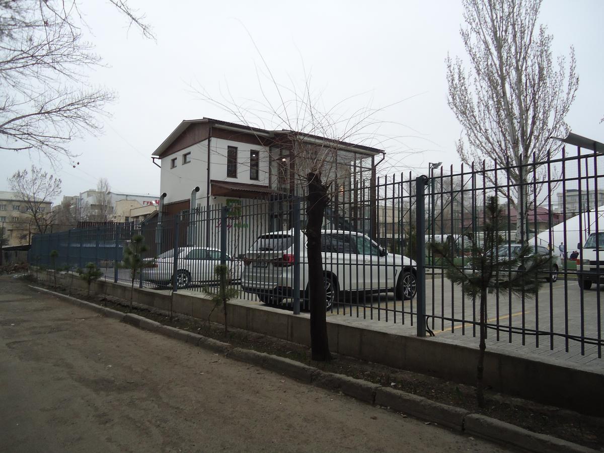 Tumar Hotel Bishkek Luaran gambar